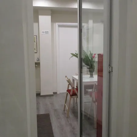 La Casa Del Nespolo Tranquillo Alloggio Vicino Alla Stazione San Remo Extérieur photo